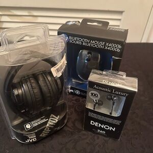 Lot of 3 accessories: headphones, earphones, and Bluetooth computer mouse